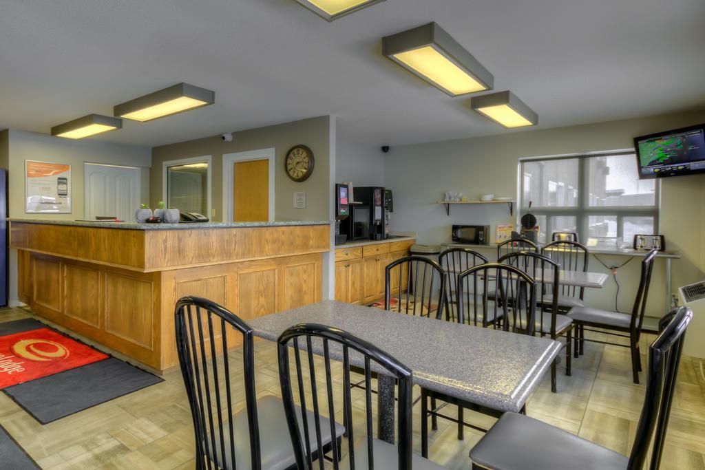 Econo Lodge Риджайна Экстерьер фото