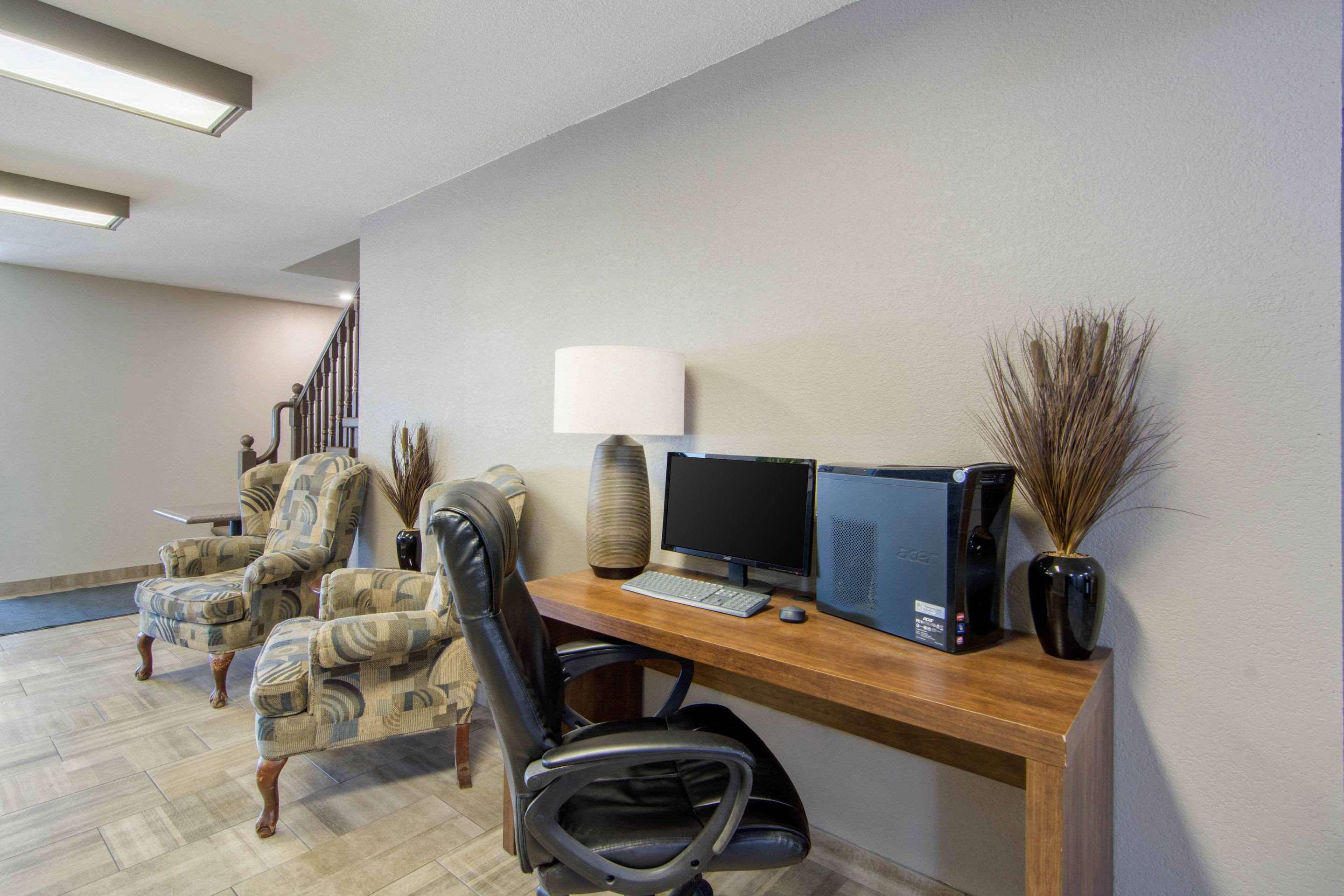 Econo Lodge Риджайна Экстерьер фото